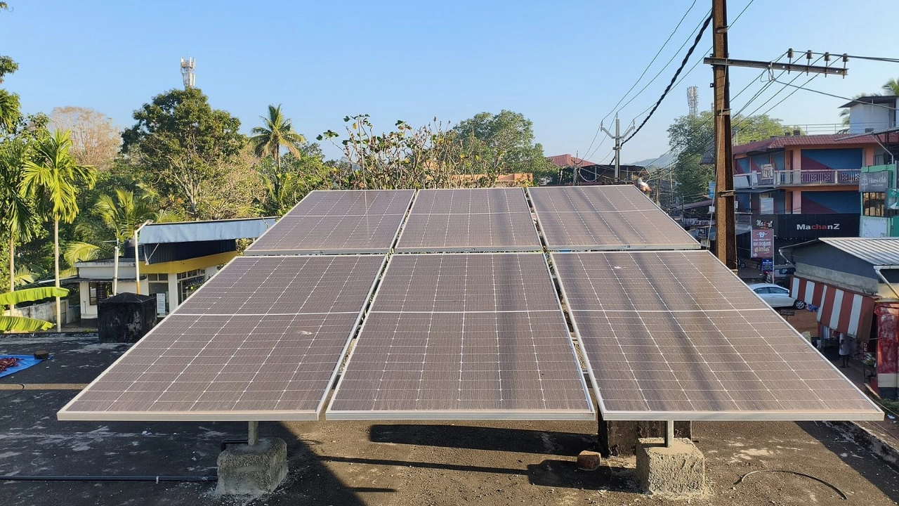 Nine lakh UP homes now have rooftop solar. What net metering does to your bill